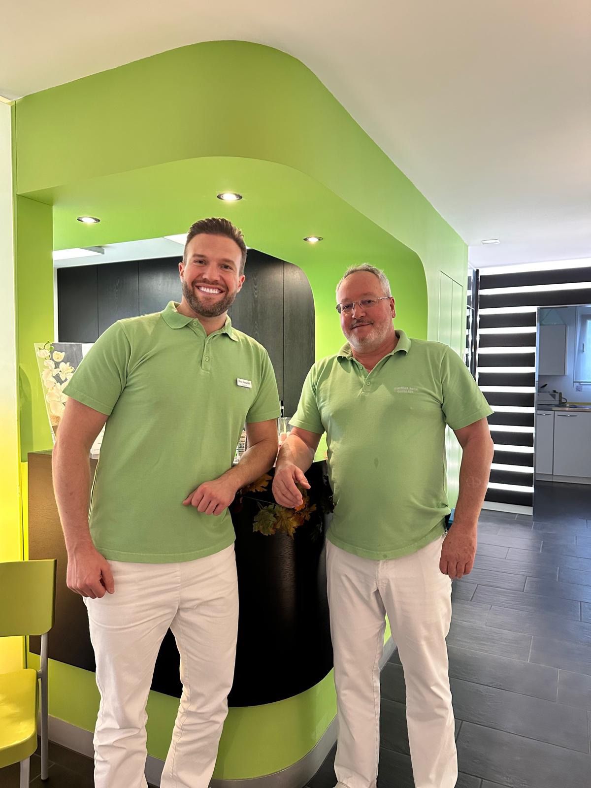 Dr. Andreas Roth mit Alexander Benz - Praxisübergabe 2025